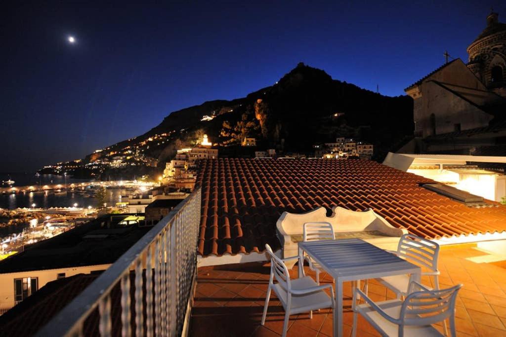 Mamma Rosanna - Apartment In Amalfi With Terrace Eksteriør bilde